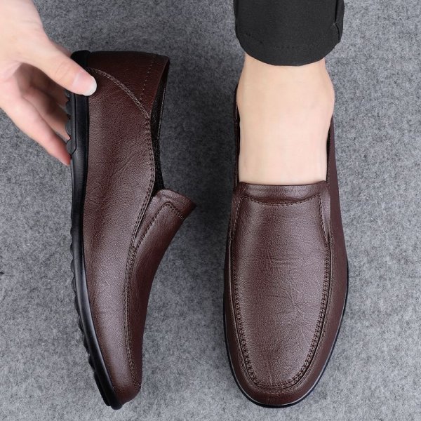 Men's Leather Shoes Large Size Single Shoes Casual Loafers Lightweight Comfortable Bean Shoes